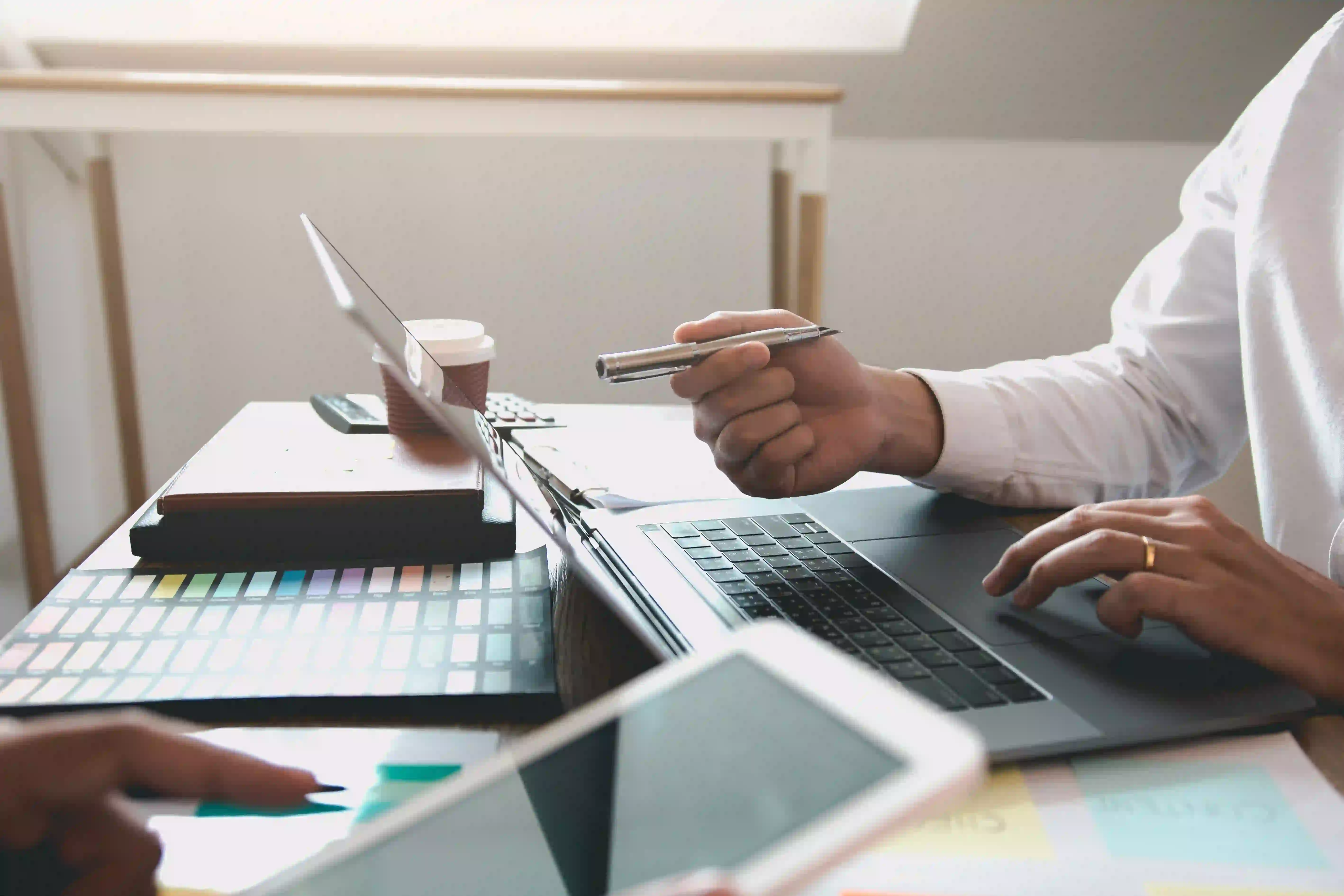 Cómo los sistemas de nómina inteligentes impulsan decisiones estratégicas en las empresas